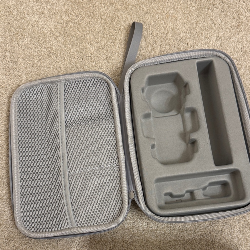 Insta 360 Accessory Kit - Picture 2 of 6